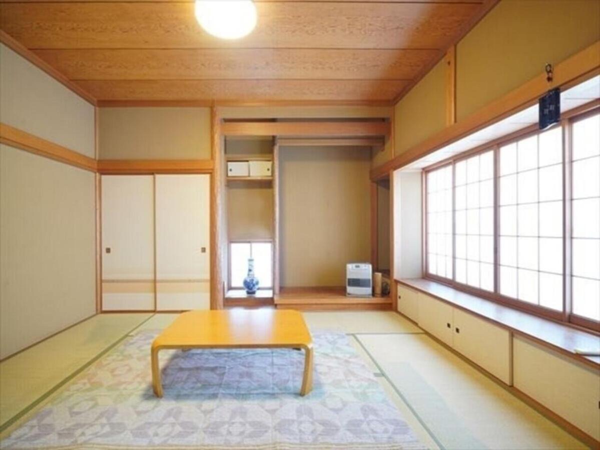 海と駅の近くのゲストハウス海悠 Ito  Buitenkant foto